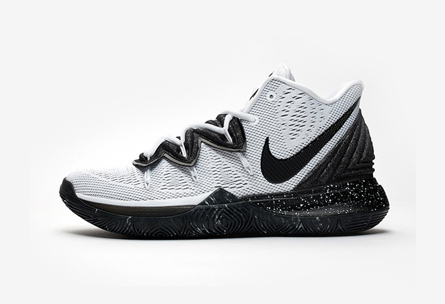 Nike Kyrie 5 “Oreo” 欧文5代奥利奥，货号：AO2918-100  kyrie nike “oreo” 第1张