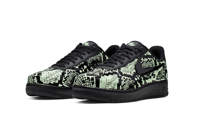 Nike Air Force 1 空军蛇纹，货号： AJ3664-300  air force nike 第1张