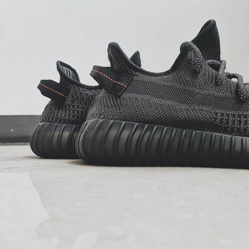 Adidas Yeezy 350 Boost V2 “Black” 货号：FU9161  boost yeezy “black ￥1899 第5张