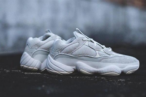 Adidas Yeezy 500 “Bone White” 货号 FV3573 发售价格：$200 美元