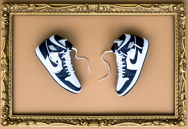 Air Jordan 1 Mid “ Obsidian” 货号 554724-174  第1张