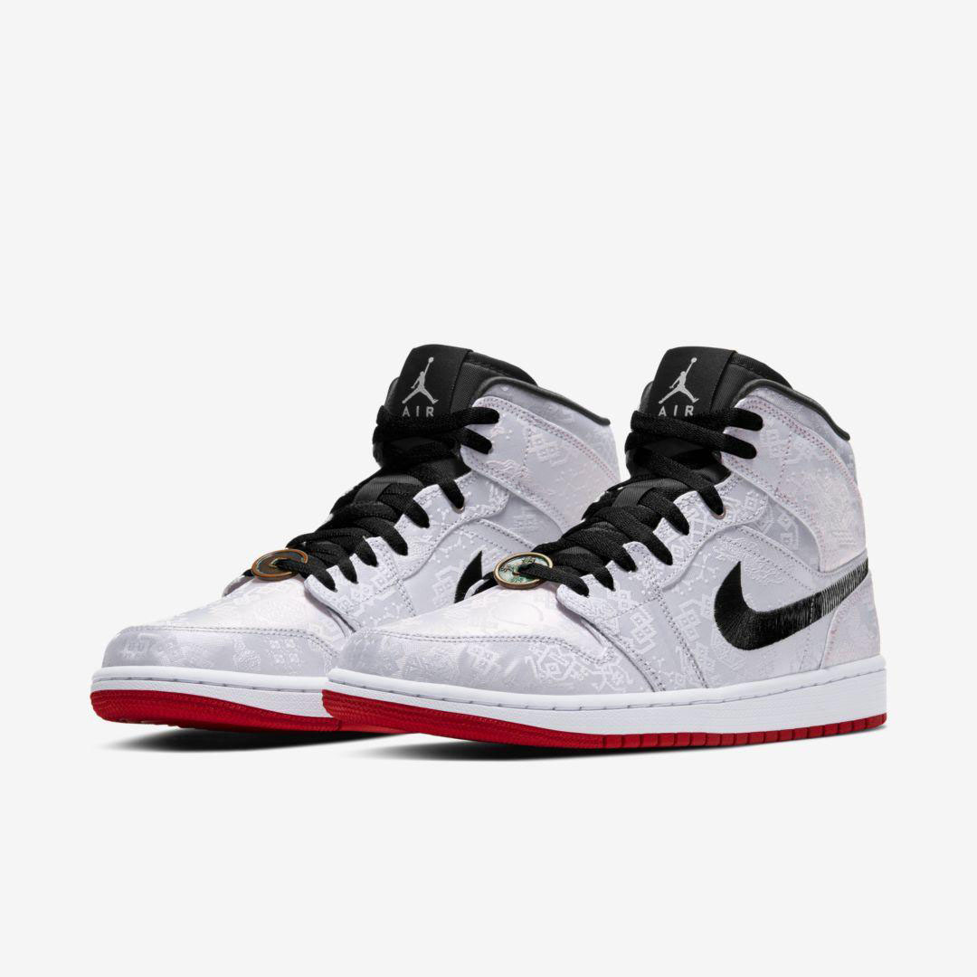 陈冠希联名乔一白丝绸 Edison Chen x Air Jordan 1 Mid 货号 CU2804-100  乔丹运动鞋 陈冠希 联名运动鞋 潮鞋 第1张