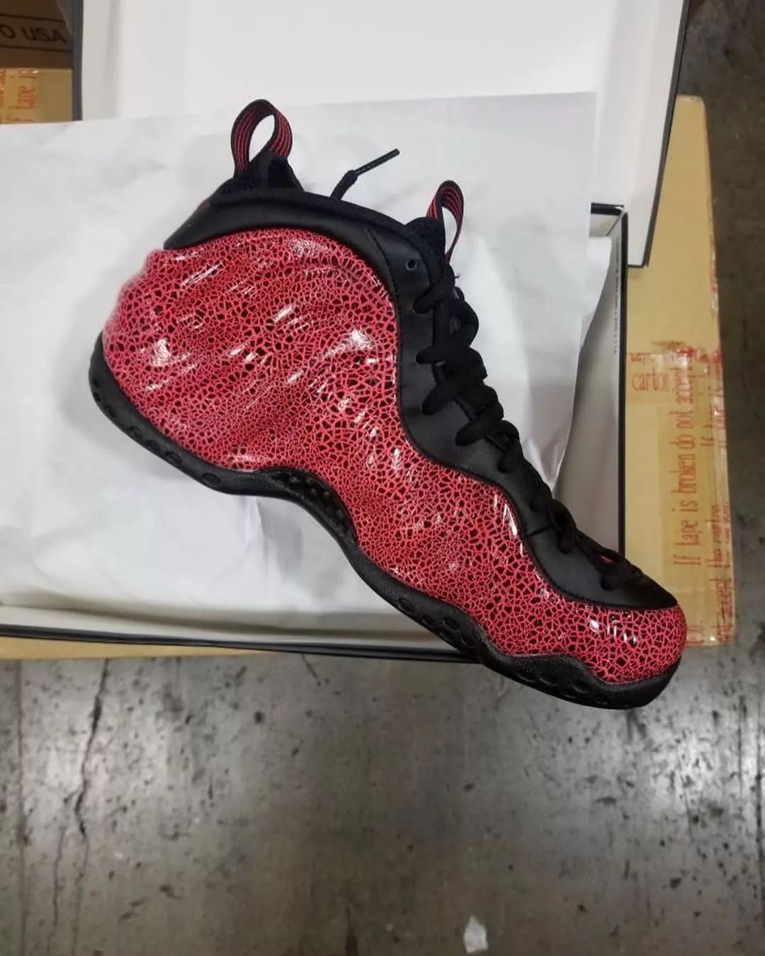 Nike Air Foamposite One “Lava” 货号 314996-014  Lava 喷泡 第2张