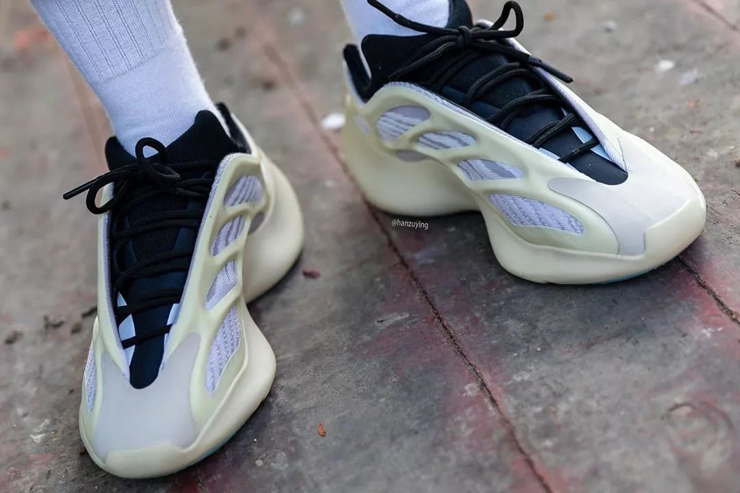 Yeezy 700 V3 “Azael” 货号 FW4980  Azael 第7张