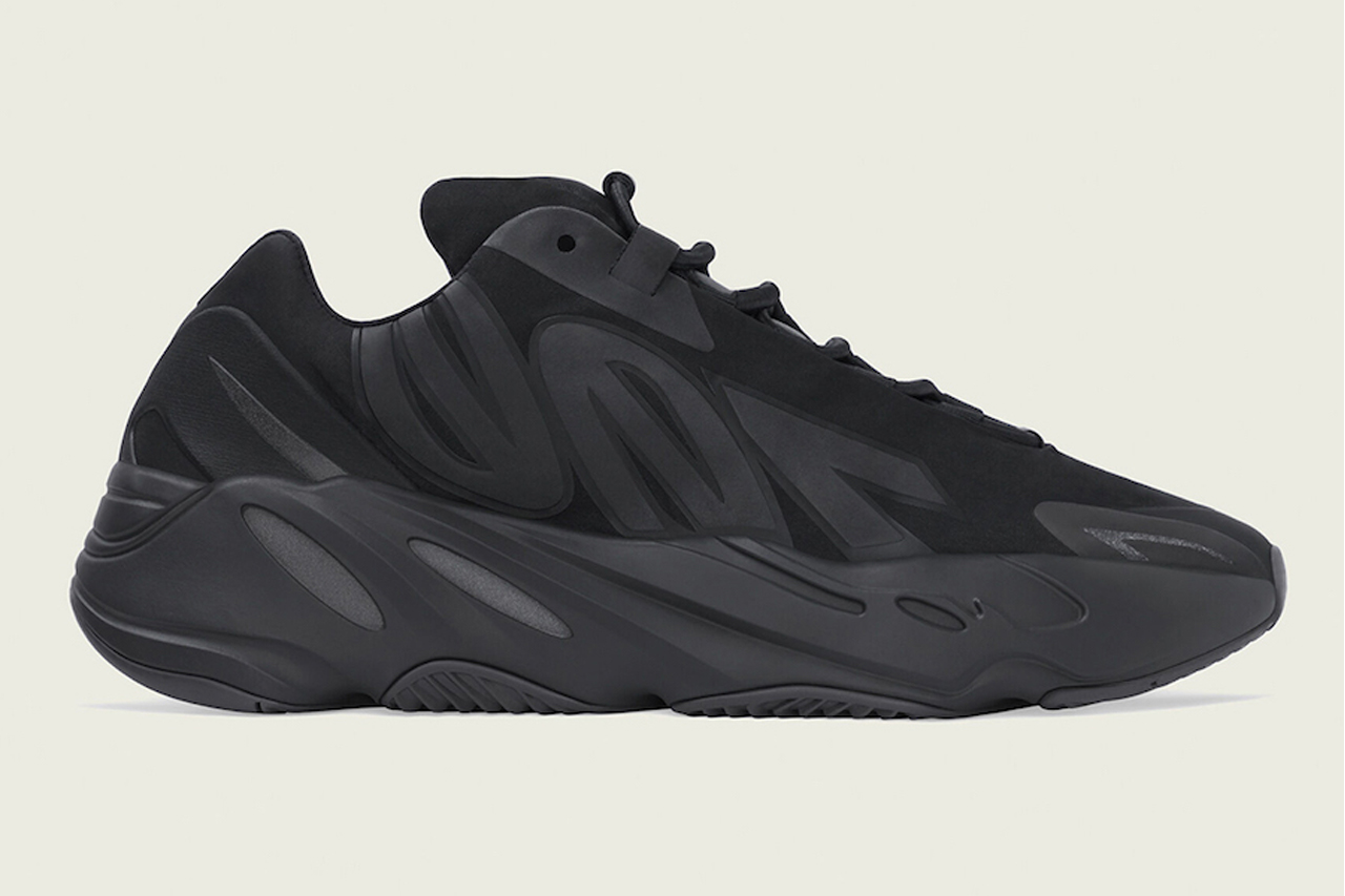 adidas YEEZY BOOST 700 MNVN配色「Triple Black」将在二月正式发售