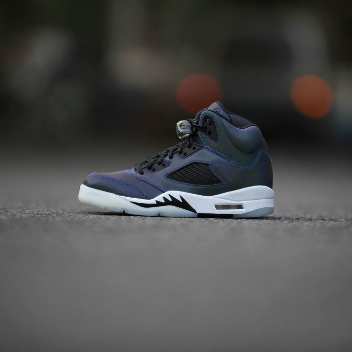 Air Jordan 5 WMNS “Oil Grey” 货号 CD2722-001  AJ5 乔丹篮球鞋 第2张