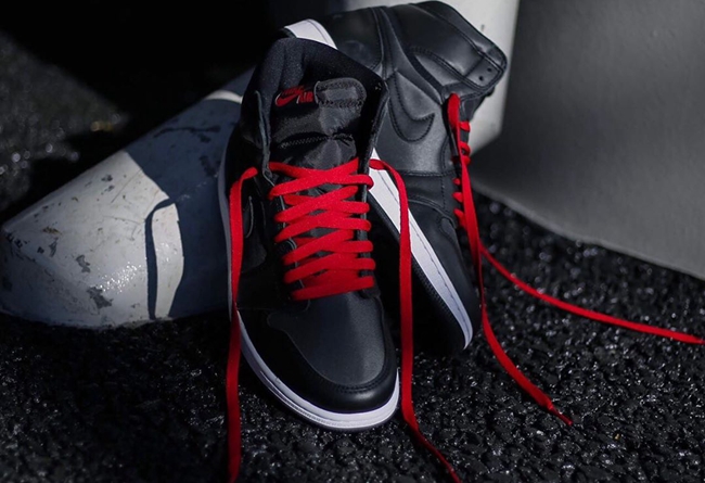 Air Jordan 1 High OG “Black Satin” 货号  555088-060